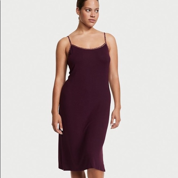 Victoria’s secrete night gown slip on - Picture 1 of 10